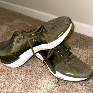 Men’s Nike Tennis shoes